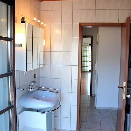 Raithel Apartment *